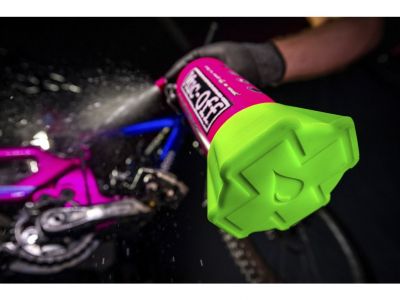 Muc-Off Bottle for Life + Punk Powder Sticla și set de praf pentru curățarea bicicletelor
