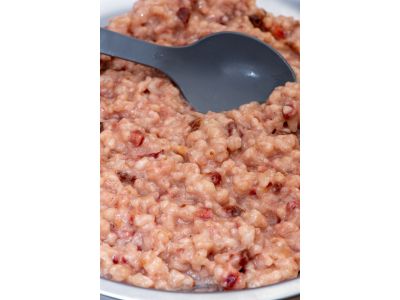 Summit to Eat RICE PUDDING WITH STRAWBERRY Rice pudding with strawberries 90g / 401kcal