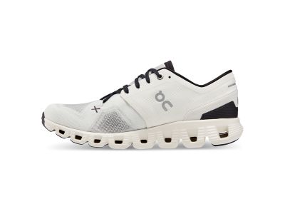 On Cloud X 3 women&#39;s sneakers, white/black