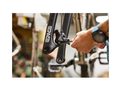 Wolf Tooth Post to Flat Mount adaptér pro brzdy