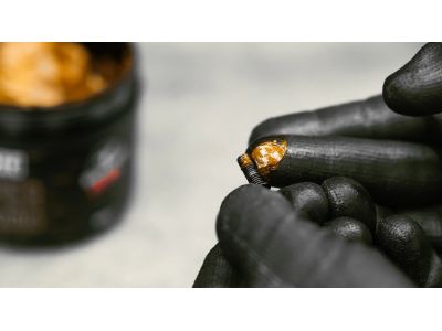 Muc-Off Anti-Seize Copper Compound mounting paste, 450 g