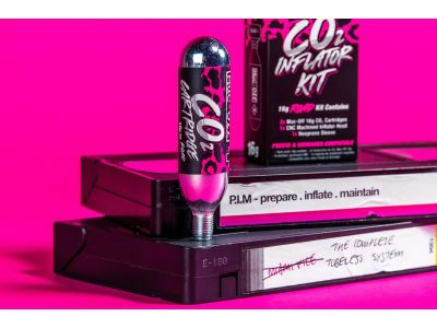 Muc-Off Inflater Kit Road CO2 pump + cartridges
