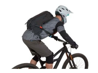 Plecak z systemem nawodnieniowym Thule Rail Bike, 12 l, ukryty