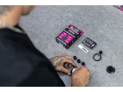 Muc-Off Secure Airtag holder