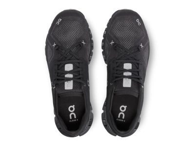 Na butach Cloud X 3 w kolorze czarnym