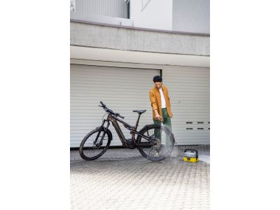 Kärcher OC 3 + low-pressure mobile bike cleaner