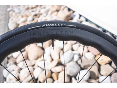 Princeton GRIT 4540 28&quot; wheel set, disc, tire, solid axle, Shimano HG + Pirelli P ZERO Race 700x26C