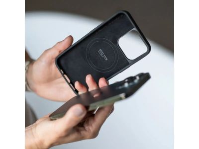SP Connect Phone Case SPC+ Reifen für iPhone 15, schwarz