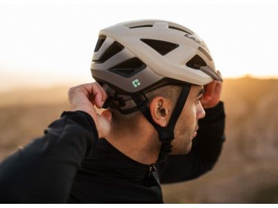 Kask Lazer CERRO KinetiCore, matowy beż