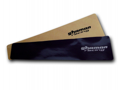 ShamanRacing-Aufkleber unter der XL-Kette