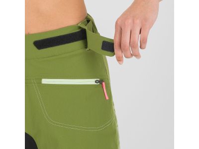 Pantaloni scurți de damă Karpos Ballistic Evo, verde cedru/negru