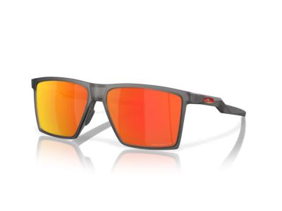 Oakley Futurity Brille, satingrauer Rauch/prismatisches Rubinrot polarisiert