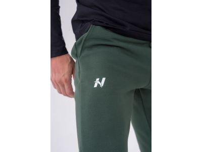 NEBBIA „Reset“ 321 Schmale Jogginghose mit Seitentaschen, dunkelgrün