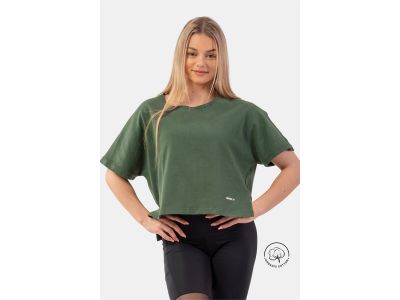 NEBBIA Das minimalistische Crop-T-Shirt für Damen, dunkelgrün