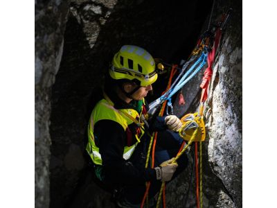 Latarka czołowa Petzl XENA, czarno-żółta