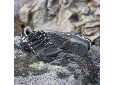 Adidas TERREX SWIFT R2 GORE-TEX női cipő, Core Black/Dgh Solid Grey/Lila árnyalat