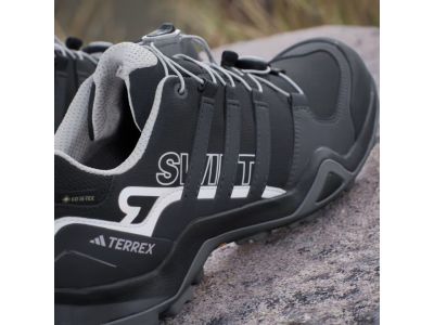 Adidas TERREX SWIFT R2 GORE-TEX női cipő, Core Black/Dgh Solid Grey/Lila árnyalat