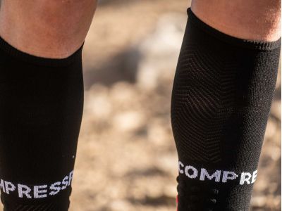 Șosete COMPRESSPORT Full Run pentru genunchi, negri