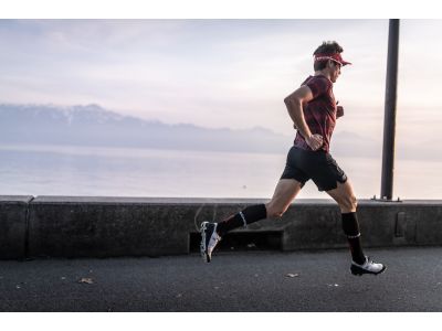 Șosete COMPRESSPORT Full Run pentru genunchi, negri