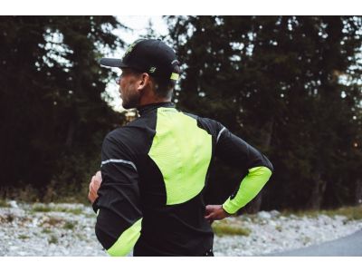 COMPRESSPORT Hurricane Windproof jacket, Flash Black/Fluo Yellow