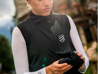 COMPRESSPORT Hurricane Windproof női mellény, fekete