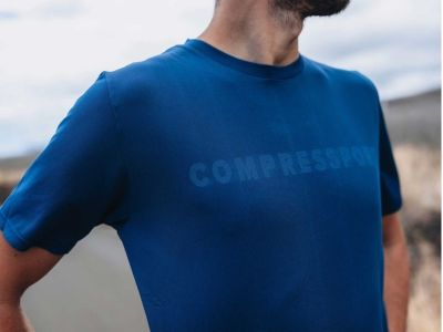 COMPRESSPORT Logo tričko, Estate Blue/Pacific Coast