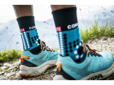 COMPRESSPORT Pro Racing Winter Trail zokni, Mosaic Blue/Black