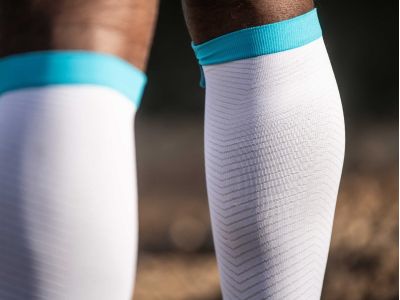 COMPRESSPORT R2 Oxygen calf sleeves, white