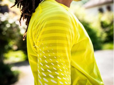 COMPRESSPORT Rennshirt, Safe Yellow