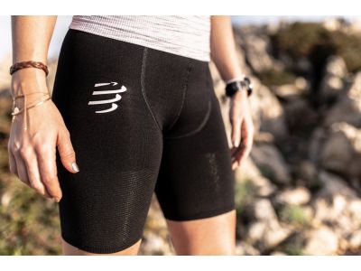 Pantaloni dama COMPRESSPORT Run Under Control T3, negri