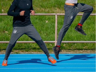 COMPRESSPORT Pantaloni fără cusături, negri