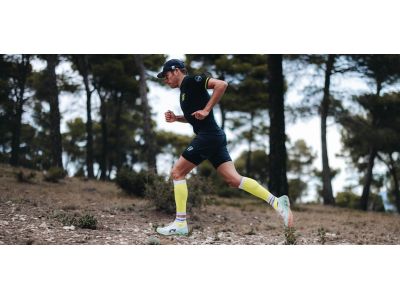 Spodnie 2 w 1 COMPRESSPORT Trail Racing, czarne