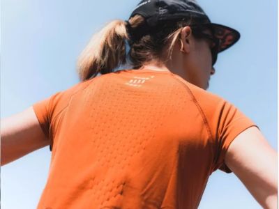 Damska koszulka t-shirt COMPRESSPORT Training Trail Capsule, pomarańczowa