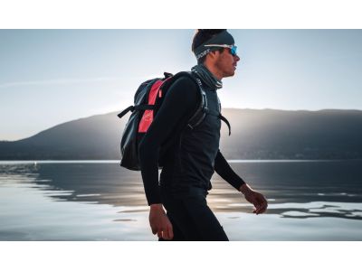 COMPRESSPORT GlobeRacer batoh, 35 l, černá/červená