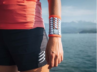 COMPRESSPORT Performance dámské kalhoty, Black/Coral