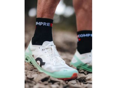 Șosete COMPRESSPORT Ultra Trail Low, negru/roșu