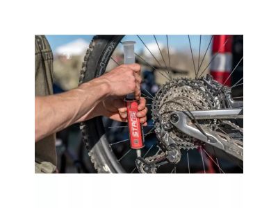 Stan&#39;s NoTubes sealant syringe