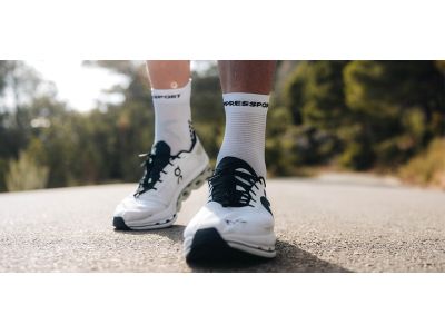 COMPRESSPORT Pro Racing Socks v4.0 Run High zokni, káprázatos kék/fehér