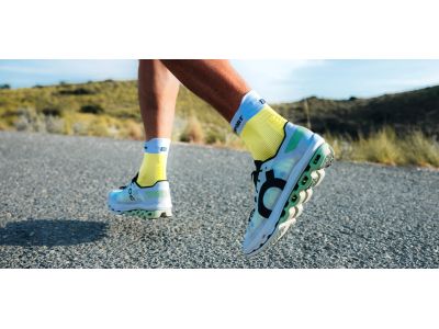 Skarpetki COMPRESSPORT Pro Racing v4.0 Run High, żółte/białe