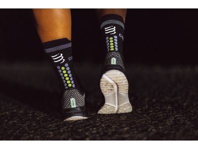 COMPRESSPORT Pro Racing V4.0 Run High zokni, flash fekete/neonsárga