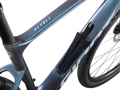 Bicicleta Giant Revolt Advanced 1 28, crepuscul oceanului