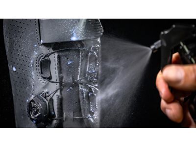 Muc-Off Premium Footwear Shield cipővédő spray, 250ml