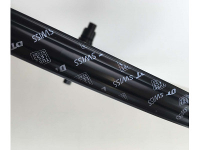 DT Swiss X1700 Spline Dwa 29-calowe koła  zaplecione Boost 110/148 mm szare WYPRZEDAŻ