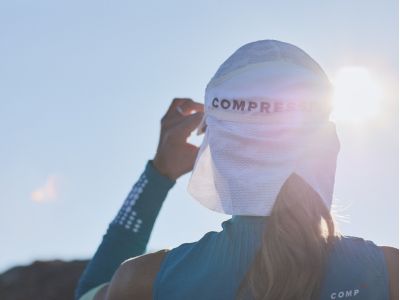 COMPRESSPORT Ice Cap Sun Shade kšiltovka, bílá