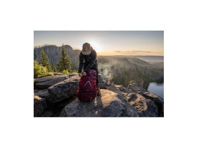 Rucsac Osprey Aura Ag LT 50 pentru femei, 50 l, violet antidot