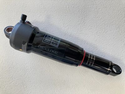 RockShox Deluxe Select C1 rugóstagra, 210x50 mm, új kerékpárból leszerelve
