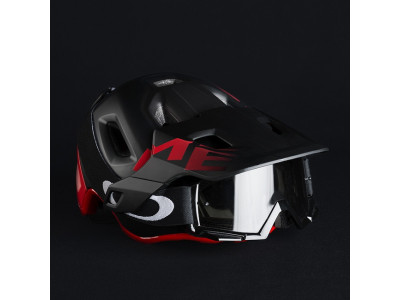 MET ROAM weiß/schwarzer Allmountain-Helm
