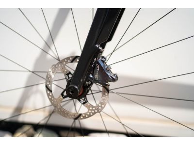 Bicicleta Superior Road Team Issue Di2 Disc 28, negru mat/argintiu crom - model de testare