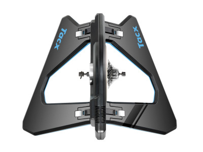 Tacx Neo 2T Smart Bundle trenažér (motion plates + pulzomer + uterák + cykloflaša + 6-mesačná licencia TACX PREMIUM)