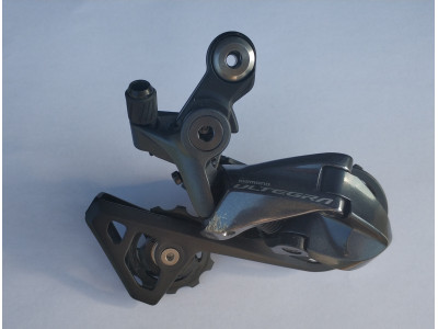 Shimano Ultegra RD-R8000 SS 11 rzędów przerzutka tylna - zrzucona z roweru